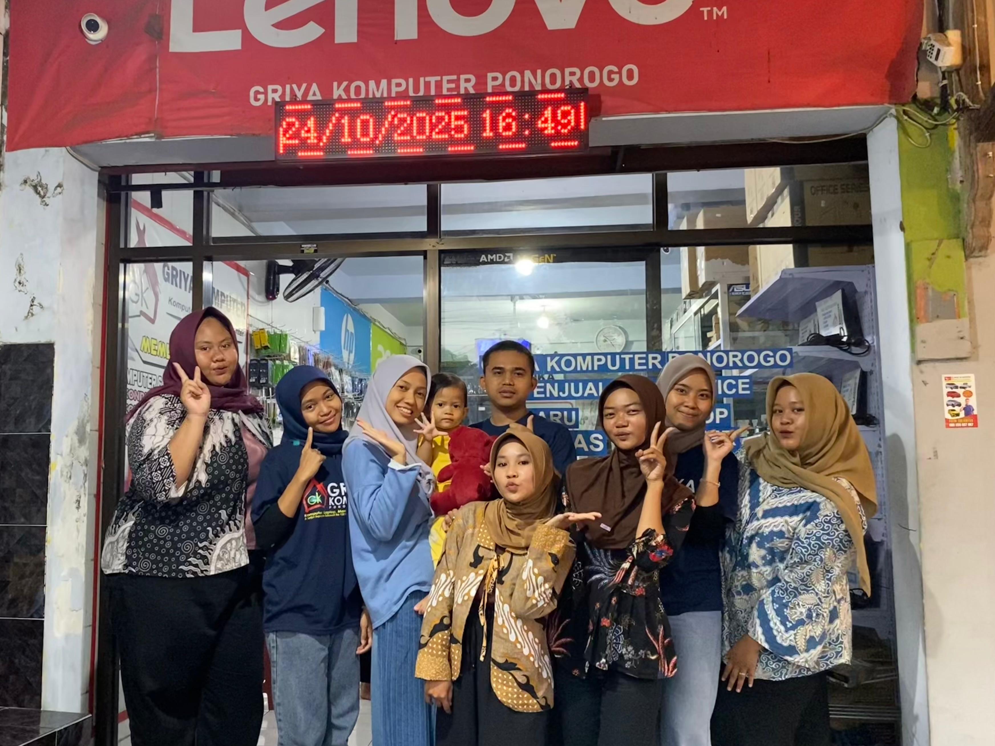 Pelepasan Siswa PKL SMKN 2 Ponorogo di Griya Komputer Ponorogo